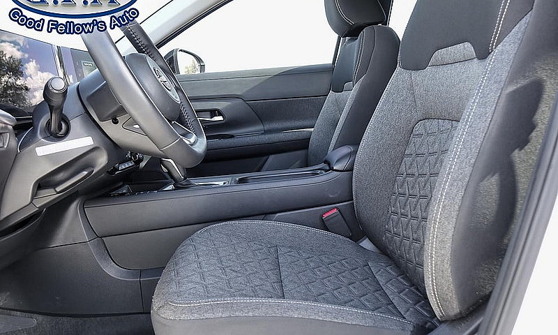 2026 Nissan Kicks Sv...