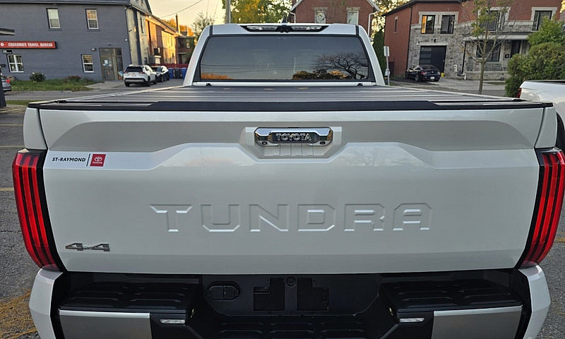 2023 Toyota Tundra 4...