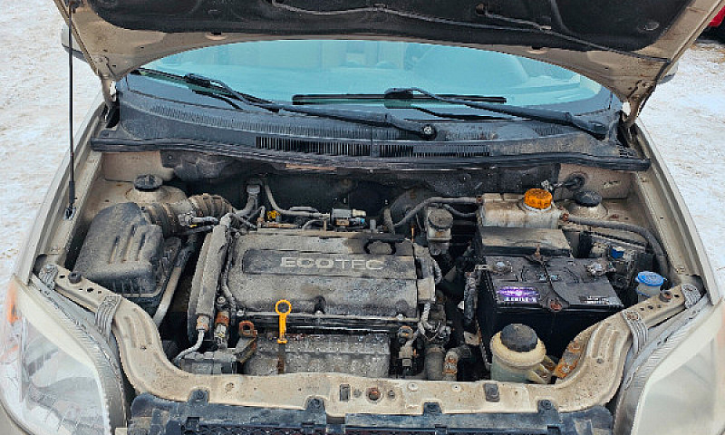 2011 Chevy Aveo Lt...