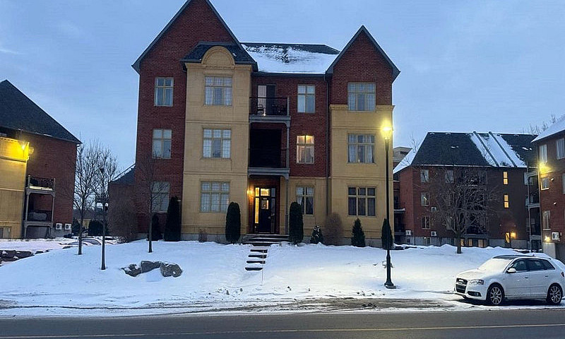 625 000$ - Condo À V...