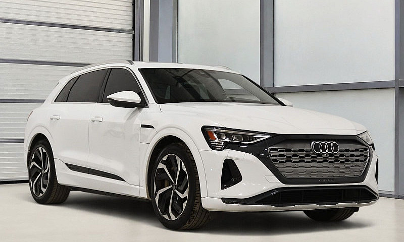 2024 Audi Q8 E-Tron ...