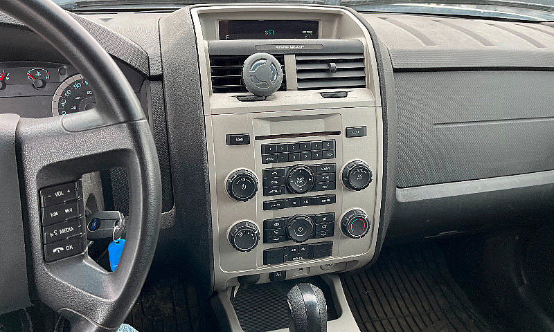 2011 Ford Escape...