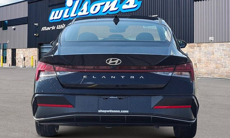 2025 Hyundai Elantra...