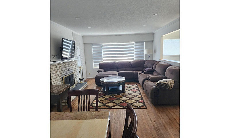 Upper Level 7319 Yor...