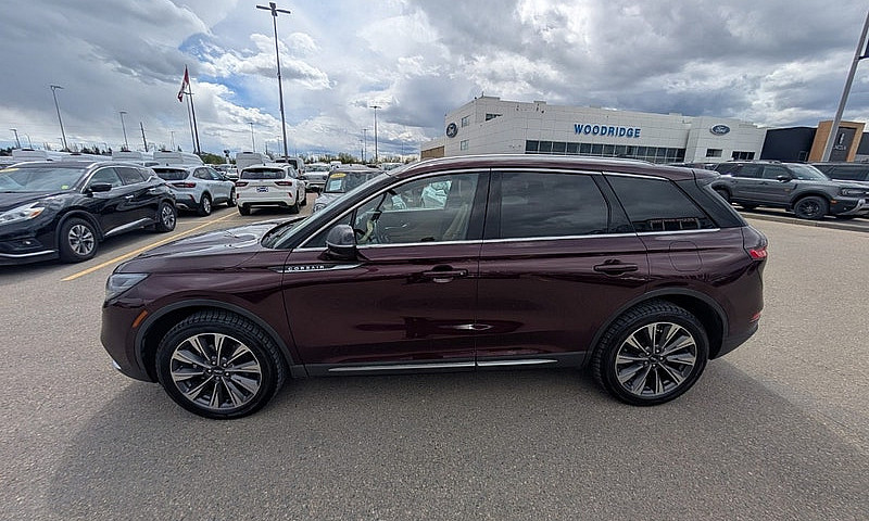 2021 Lincoln Corsair...
