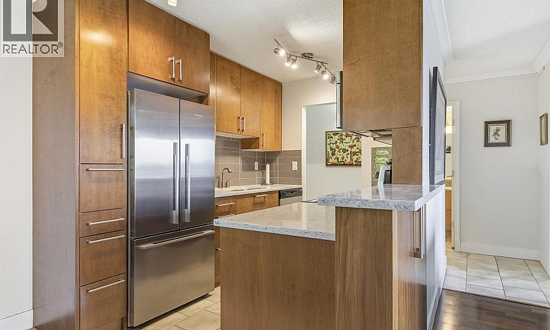 222 340 W 3Rd Street...