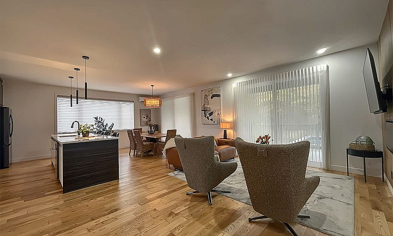 $724,500 - Bungalow ...