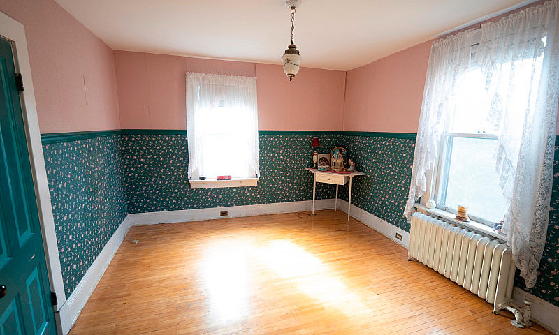***233 Elgin Street ...