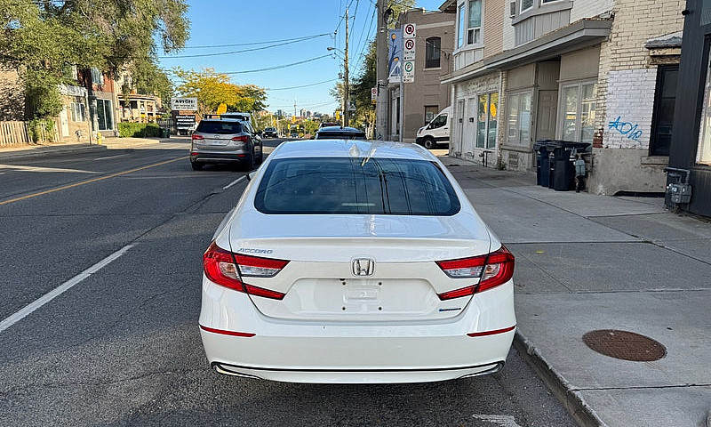 2018 Honda Accord !!...