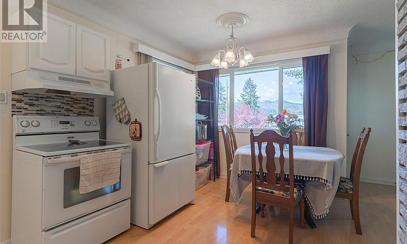 2413 14Th Ave Port A...