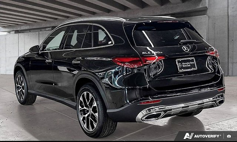 2027 Mercedes-Benz G...