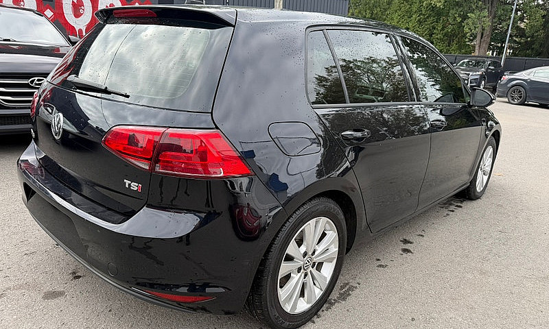 2017 Volkswagen Golf...