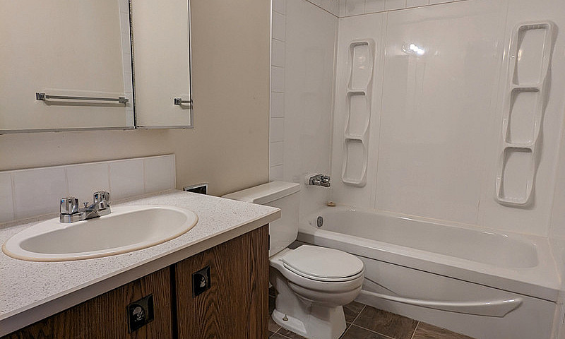 Modern 1 Bed Apartme...