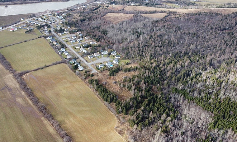 10.5 Acre Lot Min Fr...
