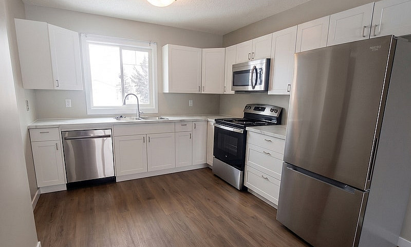 3 Bedroom Townhome I...