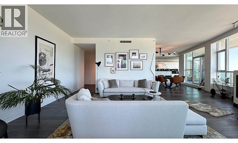 Ph4 1777 Bayshore Dr...