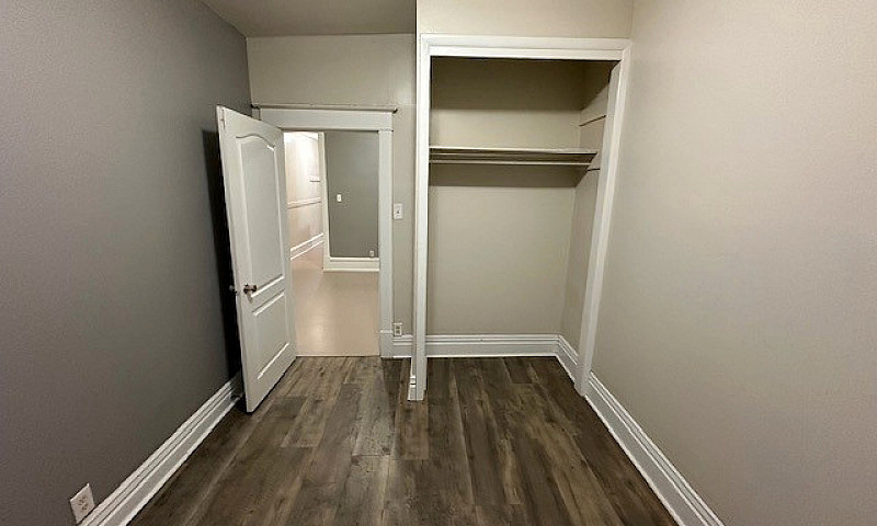480 Langside - 1 Br ...