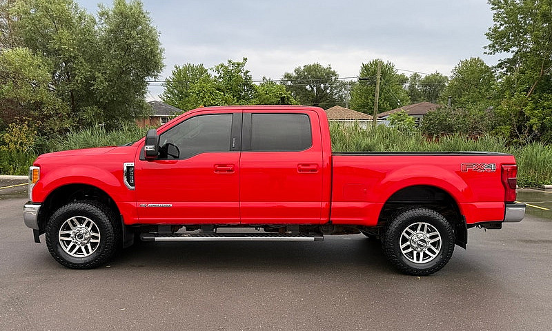 2018 Ford F-350 Lari...
