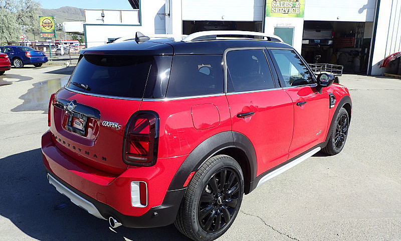 2021 Mini Countryman...