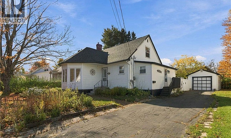 18 Lynwood Drive Mon...
