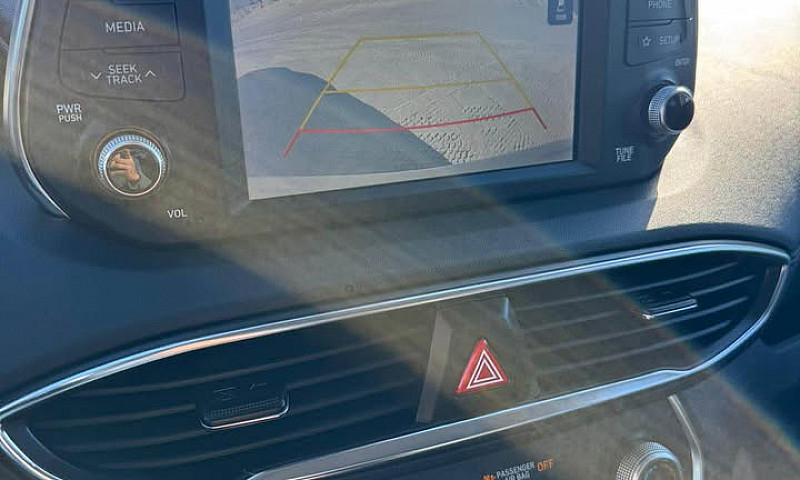 2019 Hyundai Santa F...