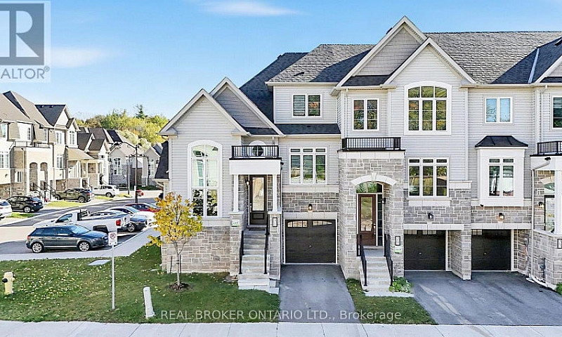 31 Lyall Stokes Circ...