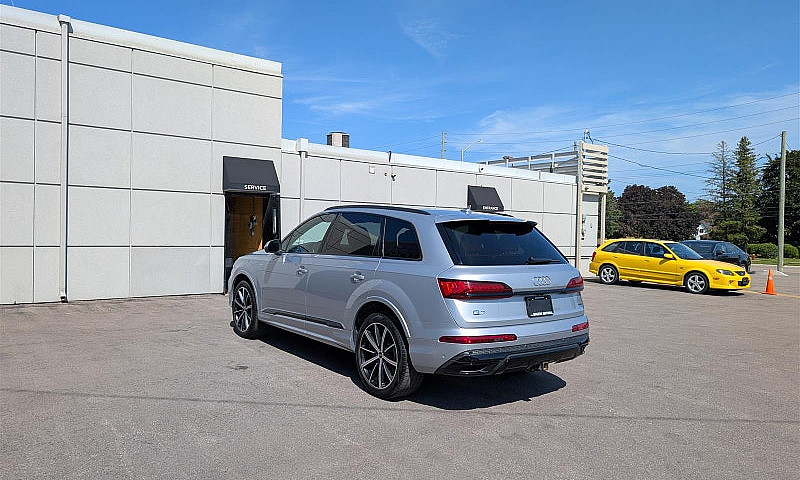 2022 Audi Q7 Progres...