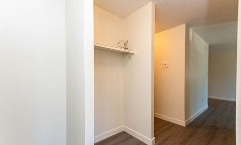 1 Bedroom - 191 Rink...