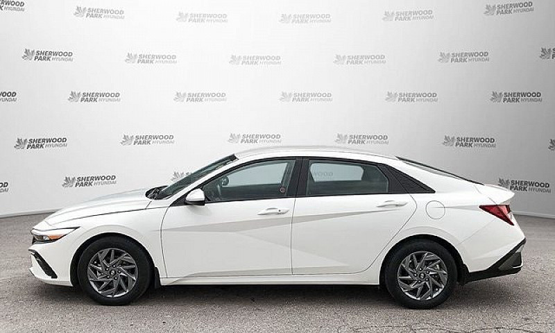 2025 Hyundai Elantra...