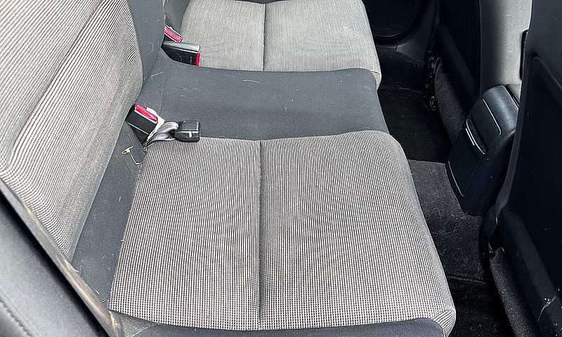2006 Subaru Legacy...