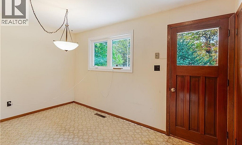 27 Brewster Street R...