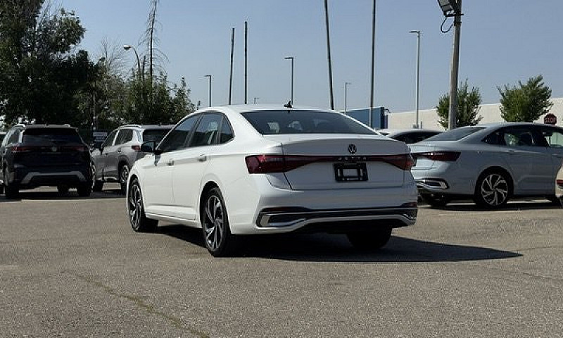 2025 Volkswagen Jett...