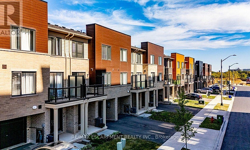 7 Roxanne Drive Hami...