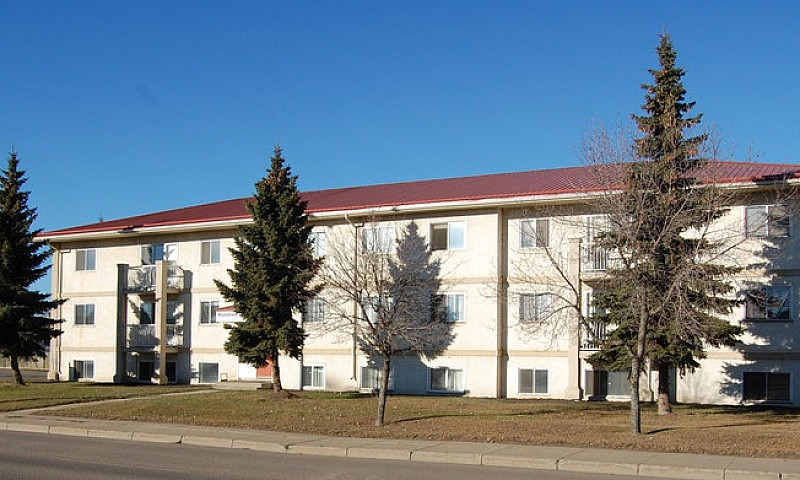 Mainstreet Apartment...