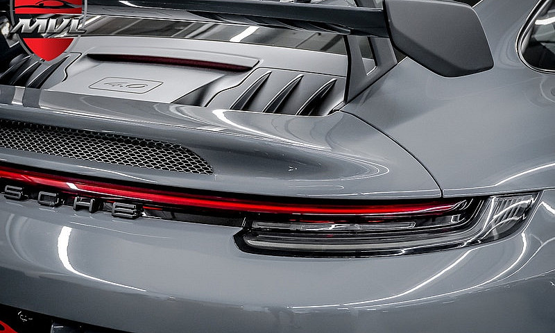 2024 Porsche 911 Gt3...