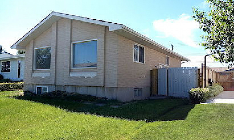 Like New 2 Br In Mar...