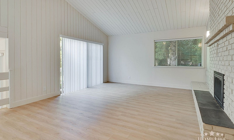 Spacious 3-Bedroom +...