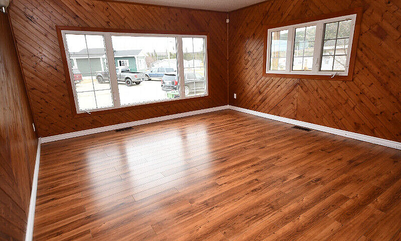 New Listing!! 4039 A...