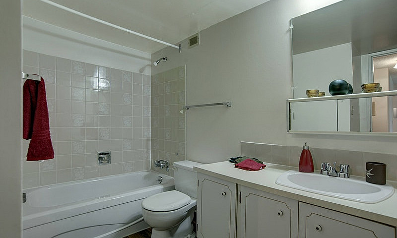0 Bed X 1 Bath Apart...