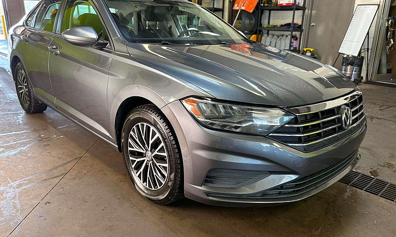 2021 Volkswagen Jett...