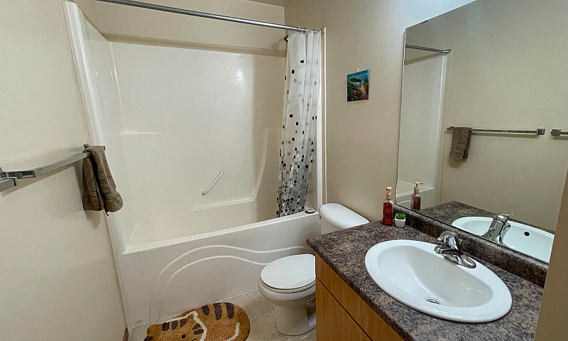 3Rd Floor Condo In C...