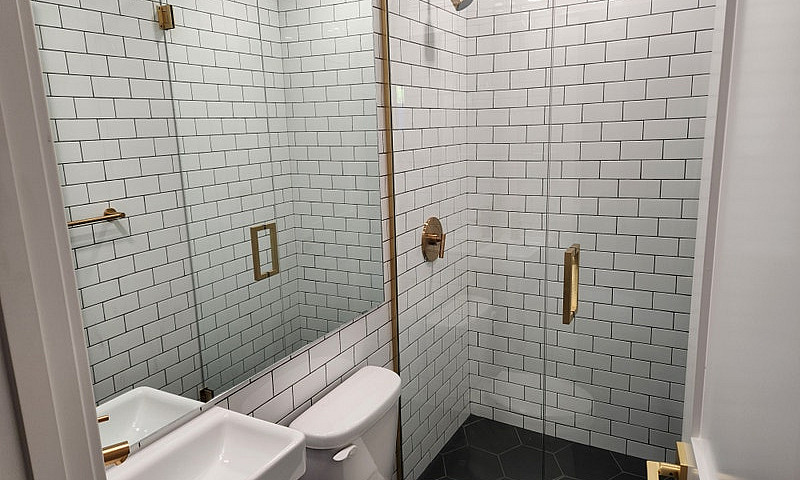 One Bedroom Suite Fo...