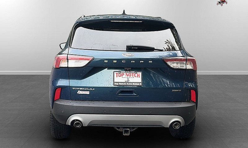 2020 Ford Escape Tit...