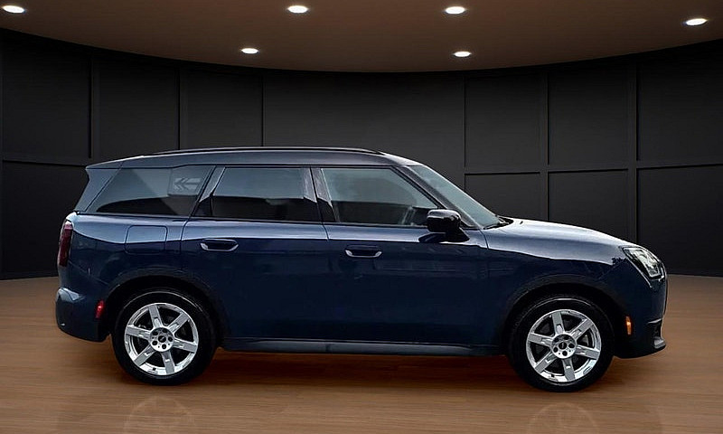2026 Mini Countryman...