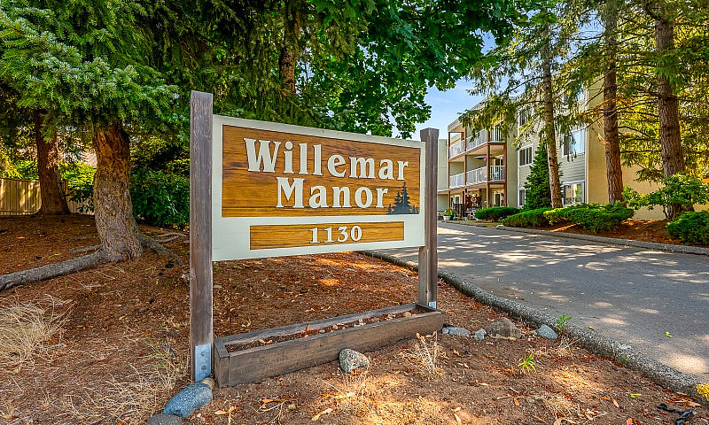 Just Listed! 2 Bedro...