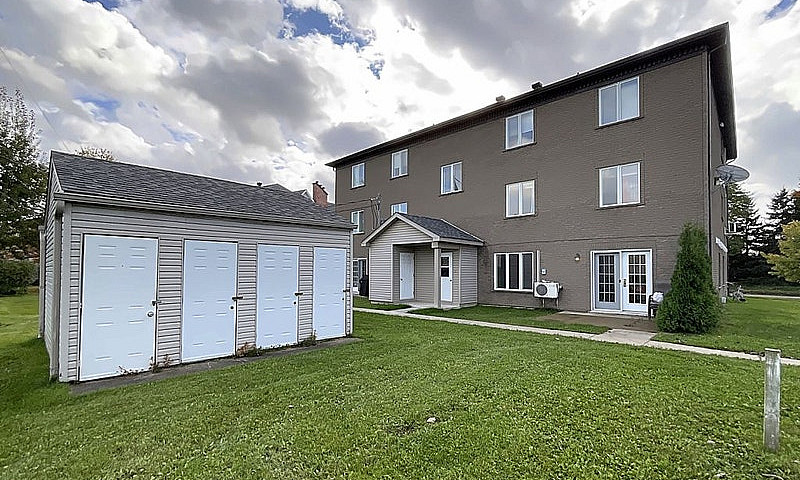 250 000$ - Condo À V...