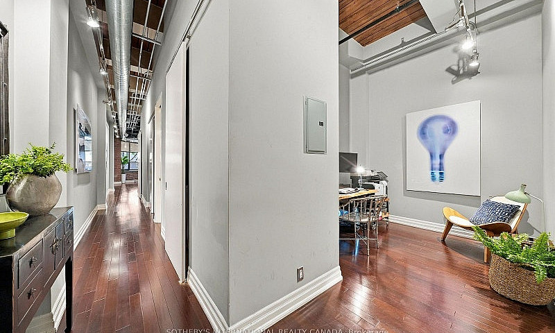 Stunning 1 Bedroom P...