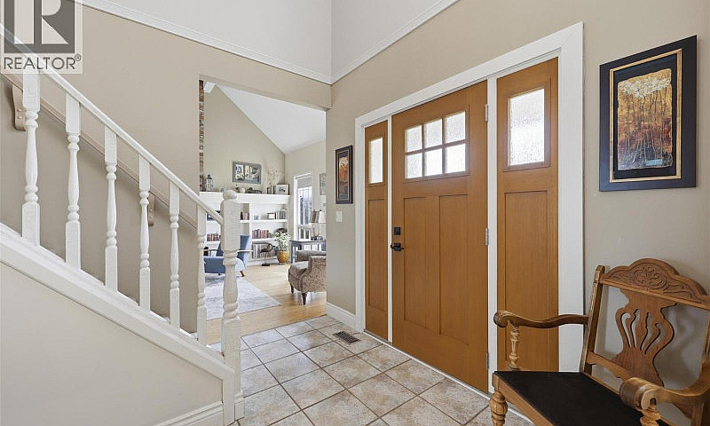 294 Robson Drive Kam...