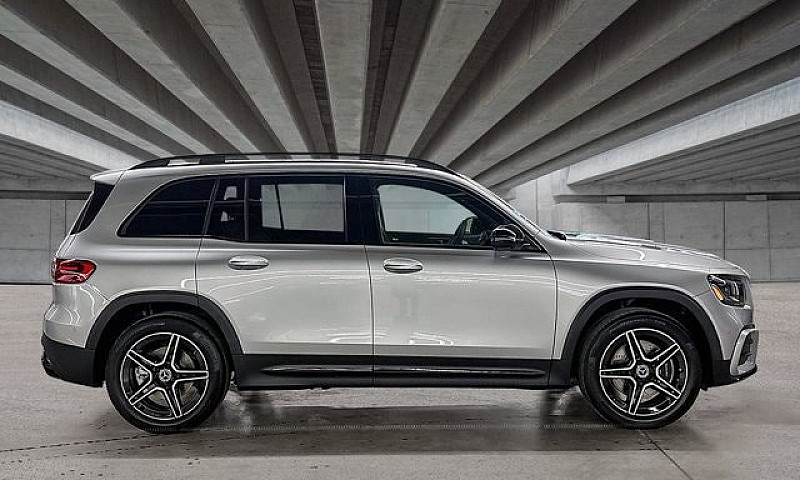 2026 Mercedes-Benz G...