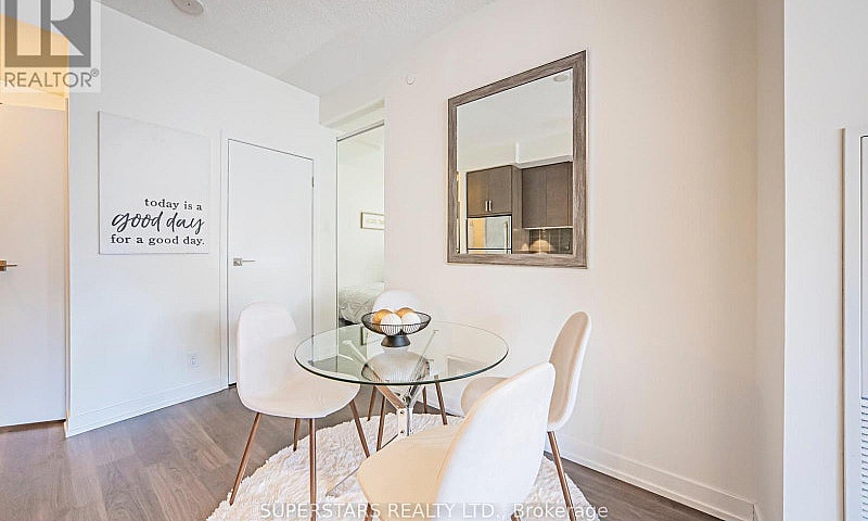 801 - 89 Dunfield Av...